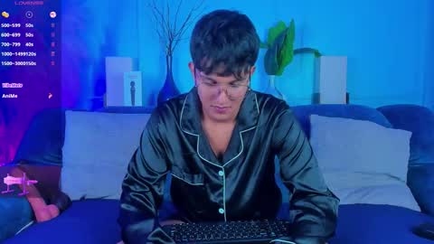 Snapshot of leo_savage_ chatting on January 16, 2026, 4:05 am Leo online show from January 16, 2026, 4:05 am