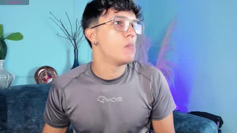 Snapshot of leo_savage_ chatting on January 19, 2026, 3:10 am Leo online show from January 19, 2026, 3:10 am