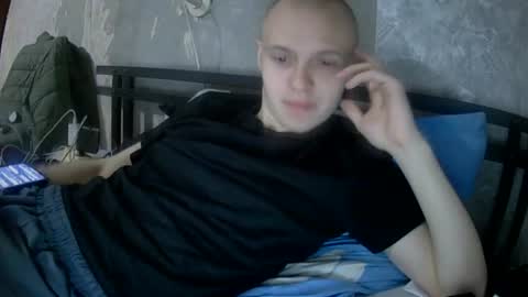 Snapshot of leo_timm chatting on July 23, 2026, 7:01 pm leo_timm online show from July 23, 2026, 7:01 pm