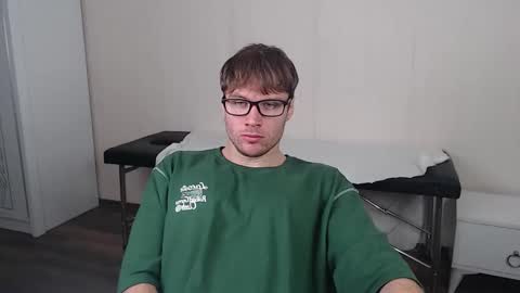 Snapshot of leoackerman chatting on October 24, 2025, 2:02 pm leoackerman online show from October 24, 2025, 2:02 pm