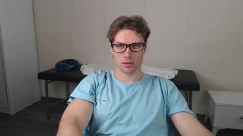 Snapshot of leoackerman chatting on November 3, 2025, 3:24 pm leoackerman online show from November 3, 2025, 3:24 pm