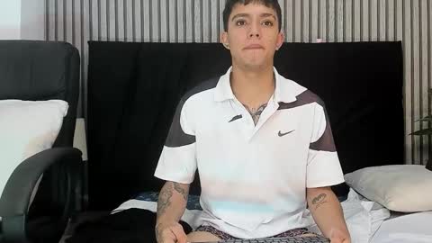 leohard_ online show from January 18, 2026, 11:58 am