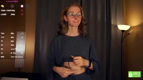 Snapshot of leolakorner chatting on December 15, 2025, 7:18 pm Hello Im Roxy Im just starting my journey here so lets get acquainted online show from December 15, 2025, 7:18 pm