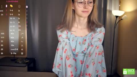 Snapshot of leolakorner chatting on January 14, 2026, 7:19 pm Hello Im Roxy Im just starting my journey here so lets get acquainted online show from January 14, 2026, 7:19 pm