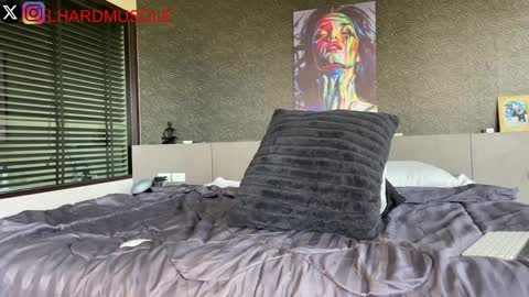 Snapshot of leon_lovefitness chatting on December 2, 2024, 2:42 am Leon online show from December 2, 2024, 2:42 am