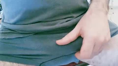 leon_pgorda online show from December 4, 2025, 3:21 pm