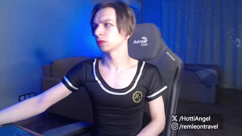 Snapshot of leon_yuugen chatting on February 22, 2026, 3:54 pm Leon online show from February 22, 2026, 3:54 pm