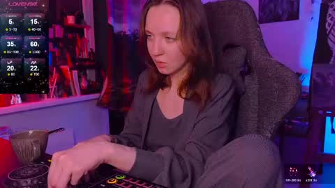 Snapshot of leona_nick chatting on April 27, 2026, 6:50 pm leona online show from April 27, 2026, 6:50 pm