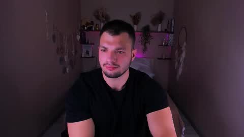 Snapshot of leonard_brewster chatting on November 12, 2025, 10:37 am Leonard online show from November 12, 2025, 10:37 am