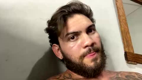 Snapshot of leonbrazillian chatting on October 20, 2025, 1:17 am leonbrazillian online show from October 20, 2025, 1:17 am