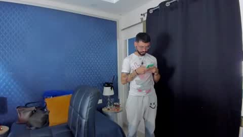 Len online show from January 2, 2025, 7:40 pm