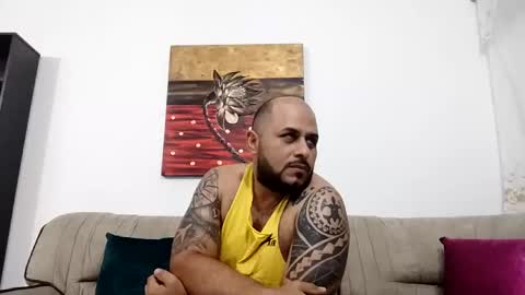 leonidas_murfi71 online show from February 3, 2025, 1:30 am