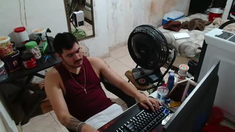 leonino231 online show from January 18, 2026, 3:54 am