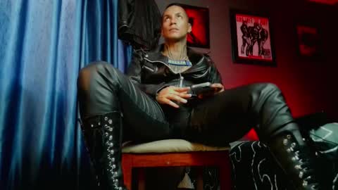 Snapshot of leonnardojaramillo chatting on February 5, 2026, 6:34 pm Lenardo jaramillo online show from February 5, 2026, 6:34 pm