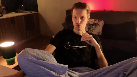 Leon online show from February 4, 2026, 7:09 pm