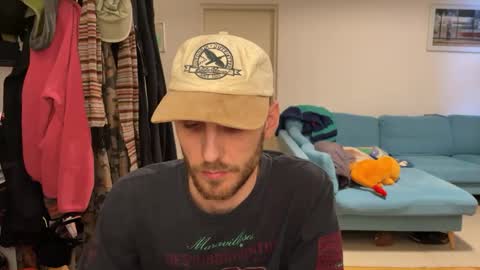 Snapshot of leonvampire chatting on February 2, 2026, 3:00 pm Leon online show from February 2, 2026, 3:00 pm