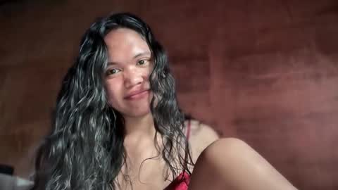 Snapshot of leora_luna chatting on January 15, 2026, 4:06 am Jenn online show from January 15, 2026, 4:06 am