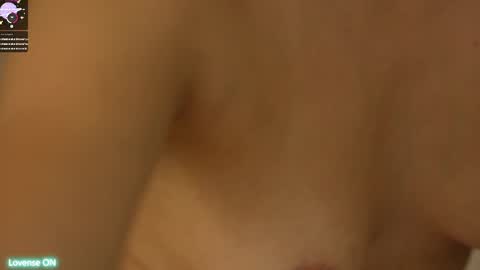 Leora online show from February 25, 2025, 8:09 pm