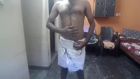 Snapshot of leosbroad chatting on December 22, 2024, 1:55 pm Leo online show from December 22, 2024, 1:55 pm