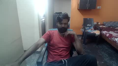 Snapshot of leosbroad chatting on December 30, 2024, 7:26 am Leo online show from December 30, 2024, 7:26 am