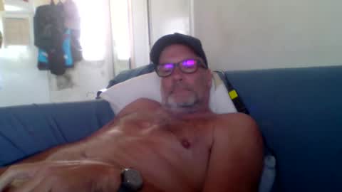 Snapshot of leporonga chatting on October 18, 2025, 4:19 pm leporonga online show from October 18, 2025, 4:19 pm