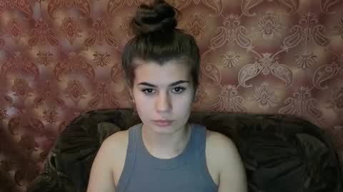leraberry online show from May 27, 2026, 9:06 am