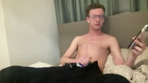 leroydeldiaz1 online show from February 27, 2026, 12:32 am