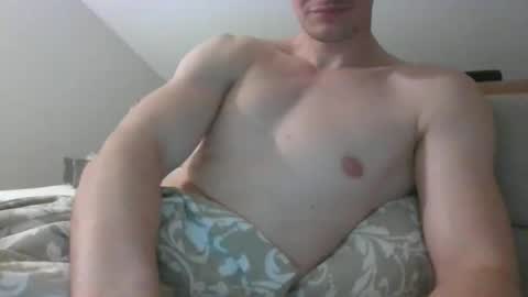 lesbianunicorn1 online show from April 12, 2026, 7:30 pm