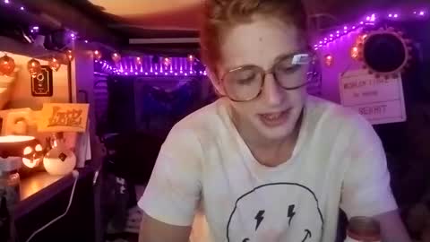 LesleyGumGrass- The Boring Trans girl online show from September 14, 2025, 2:54 am