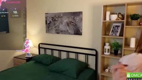 Tracy online show from October 26, 2025, 6:14 pm