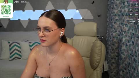 Snapshot of lesliekorfs chatting on February 20, 2025, 1:57 am LeslieKorfs online show from February 20, 2025, 1:57 am