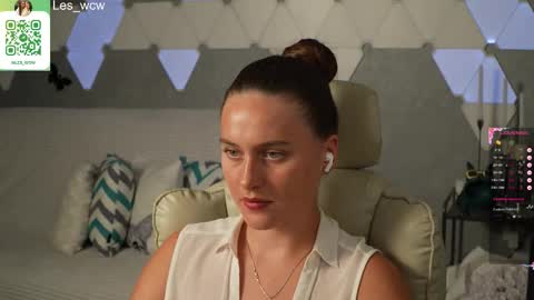 Snapshot of lesliekorfs chatting on September 23, 2025, 8:01 pm LeslieKorfs online show from September 23, 2025, 8:01 pm