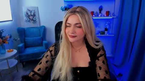 lesliemineg online show from October 23, 2025, 8:29 pm