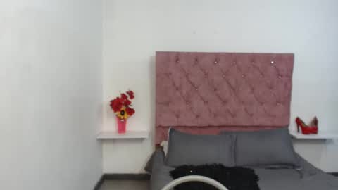 Snapshot of lesly_hot26 chatting on November 16, 2025, 4:40 am lesly_hot26 online show from November 16, 2025, 4:40 am