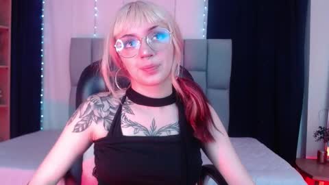 Less  online show from February 2, 2025, 11:08 am