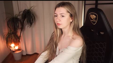 Snapshot of lettablush chatting on February 7, 2025, 3:19 pm letta online show from February 7, 2025, 3:19 pm