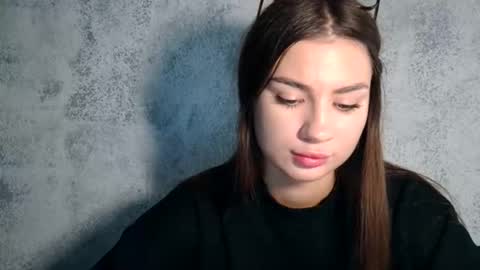 Emily online show from October 3, 2025, 11:51 am