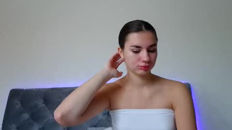 Emily online show from October 28, 2025, 10:30 am