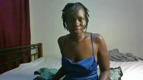 Snapshot of lettipetite56 chatting on October 11, 2025, 7:01 pm letti online show from October 11, 2025, 7:01 pm