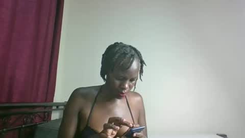 Snapshot of lettipetite56 chatting on October 12, 2025, 10:14 am letti online show from October 12, 2025, 10:14 am