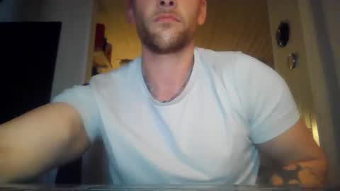 levaithen369 online show from April 1, 2026, 7:44 pm