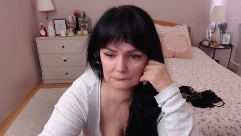 Mary online show from December 13, 2024, 1:01 pm