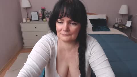 Mary online show from January 4, 2025, 5:26 pm