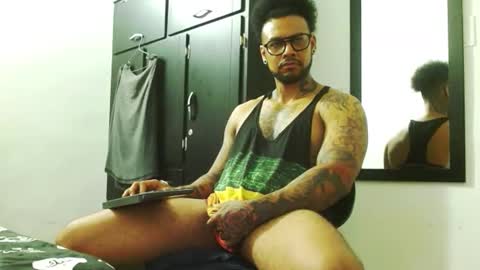 Snapshot of lewisstrong chatting on November 2, 2025, 6:21 pm Lewis Strong online show from November 2, 2025, 6:21 pm