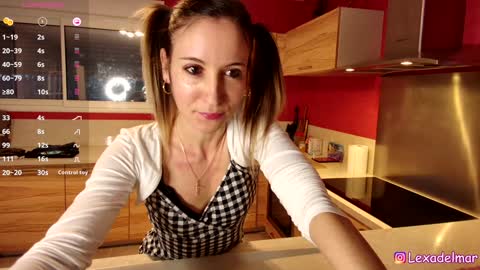 Snapshot of lexa_del_mar chatting on December 9, 2024, 7:39 am Lexa del mar online show from December 9, 2024, 7:39 am