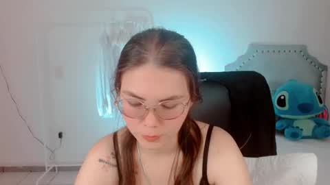 Lexas Room online show from December 1, 2025, 4:50 am