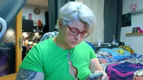 Snapshot of lexi2810 chatting on January 13, 2025, 7:21 am Lexi und Lex online show from January 13, 2025, 7:21 am