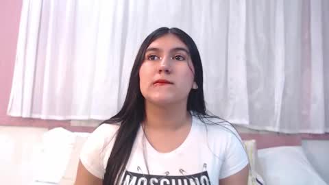 Gabrielle online show from December 14, 2025, 11:15 am