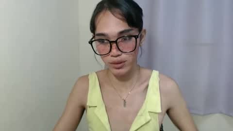 lexibabe_ online show from September 30, 2025, 4:01 pm