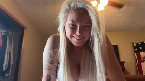 Snapshot of lexiblazing chatting on June 24, 2026, 9:25 pm Lexi online show from June 24, 2026, 9:25 pm